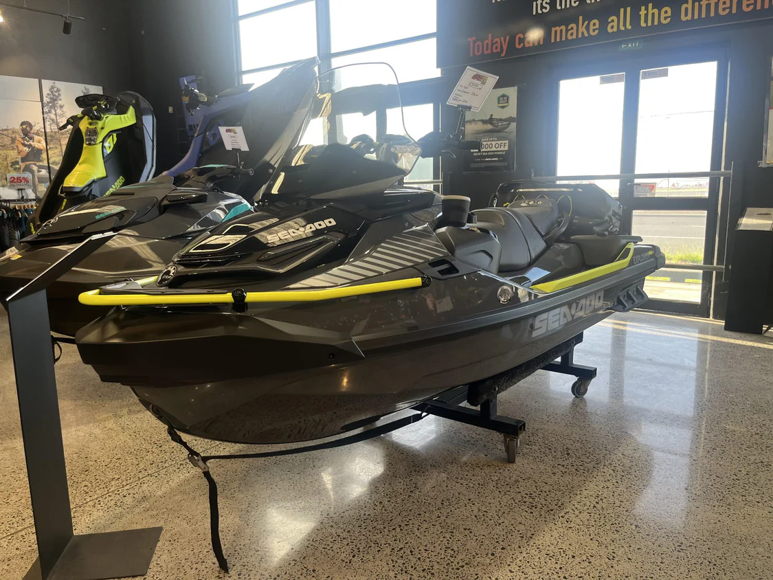 2024 Explorer Pro 230 - 5