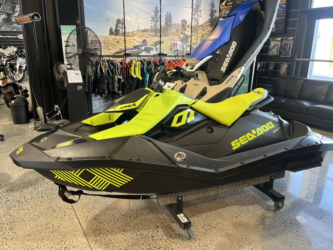 2023 Spark Trixx 2UP - 2